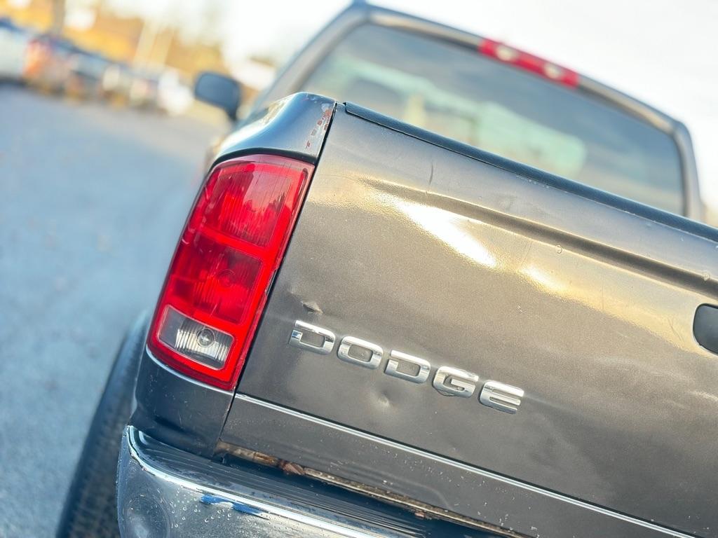 Dodge Ram 1500 ST 2WD 2004