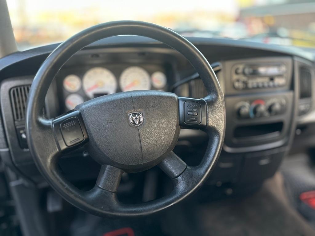 Dodge Ram 1500 ST 2WD 2004