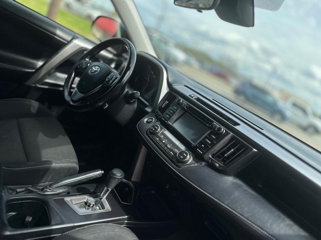 Toyota RAV4 XLE AWD 2017