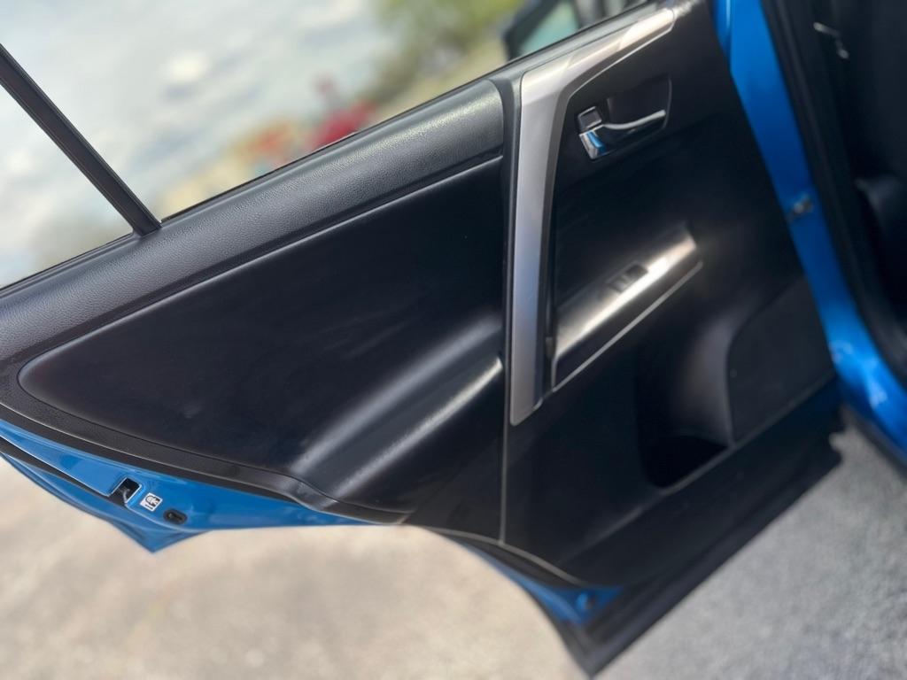 Toyota RAV4 XLE AWD 2017