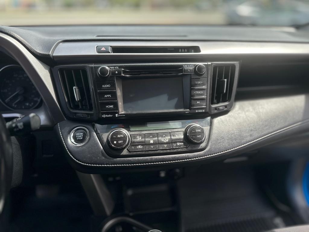 Toyota RAV4 XLE AWD 2017