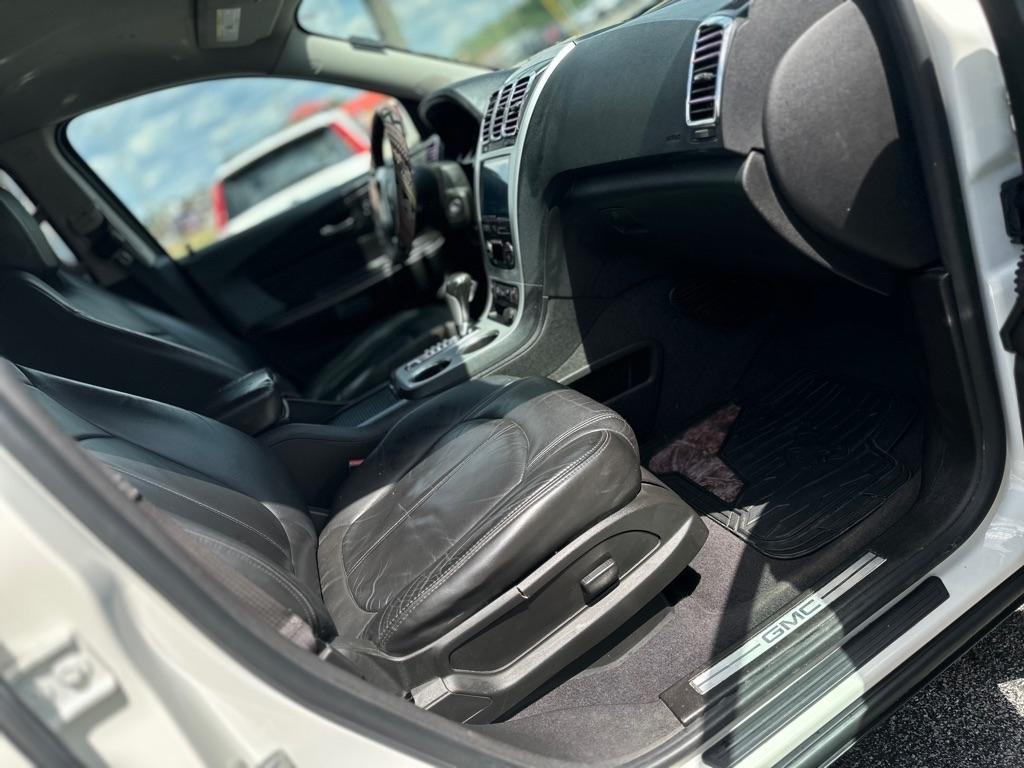 GMC Acadia SLT-1 AWD 2012