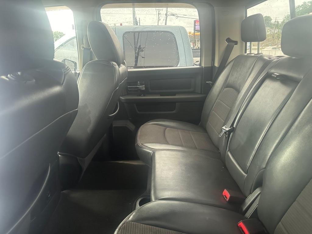 Dodge 1500 ST Crew Cab 4WD 2010