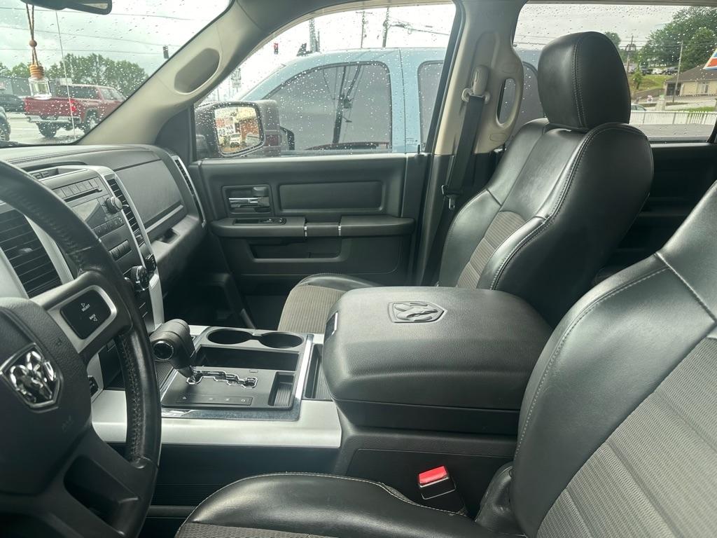 Dodge 1500 ST Crew Cab 4WD 2010