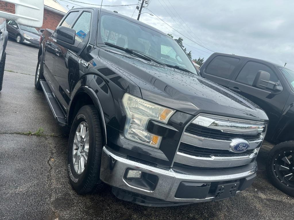 2015 Ford F-150 Lariat SuperCrew 145-in's photo