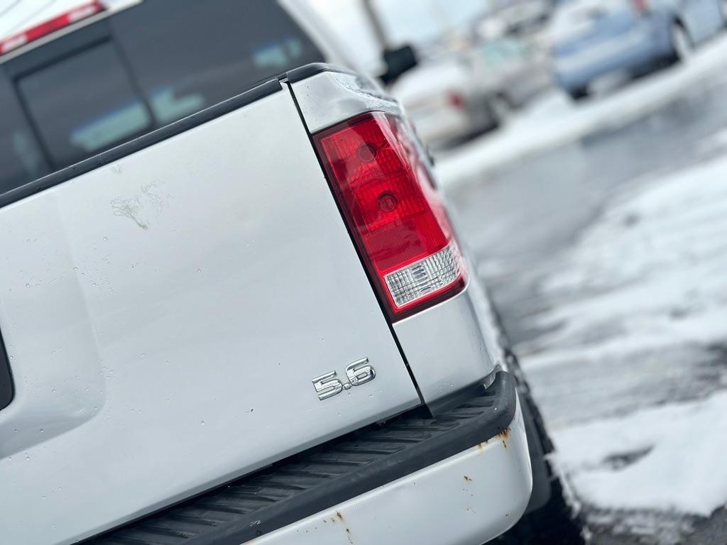 Nissan Titan XE Crew Cab 4WD 2004