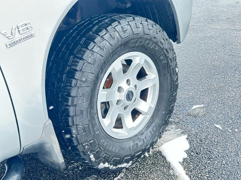 Nissan Titan XE Crew Cab 4WD 2004