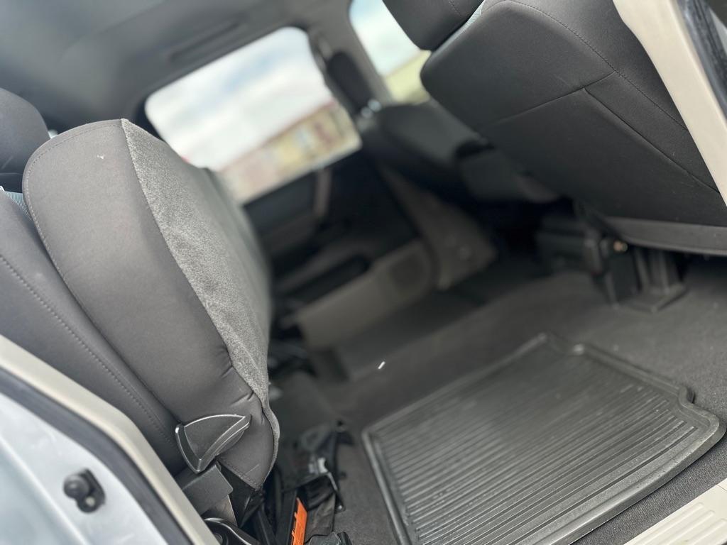Nissan Titan XE Crew Cab 4WD 2004