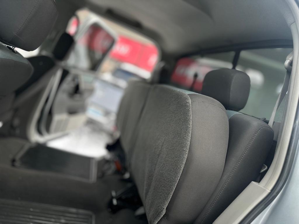 Nissan Titan XE Crew Cab 4WD 2004