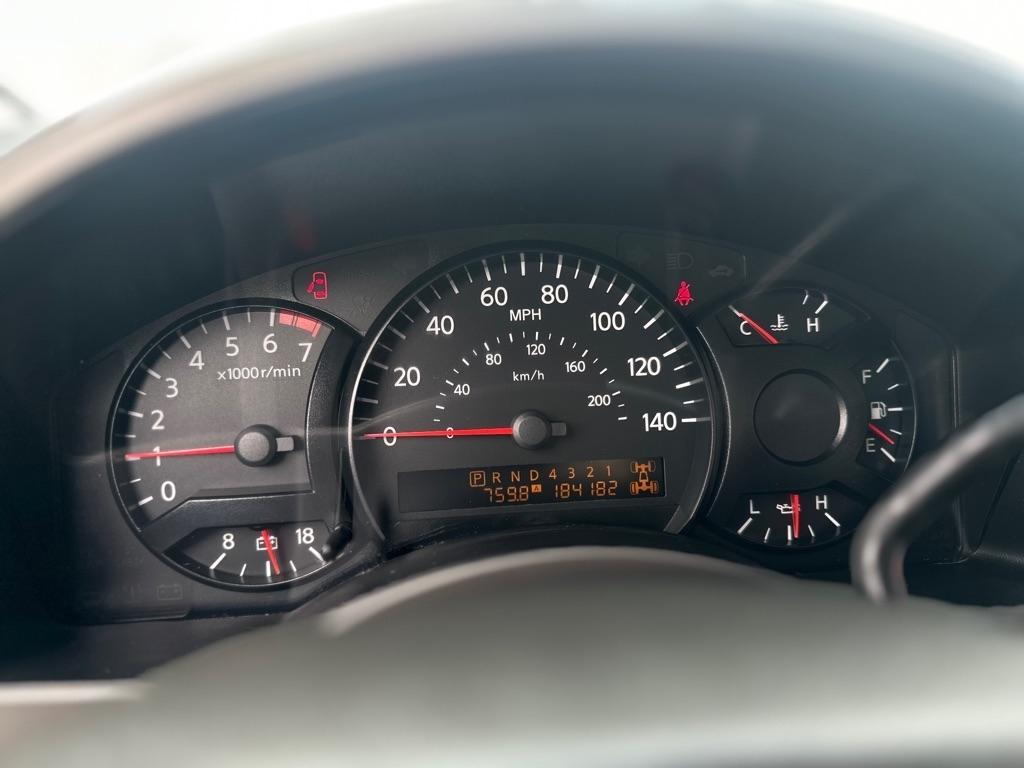 Nissan Titan XE Crew Cab 4WD 2004