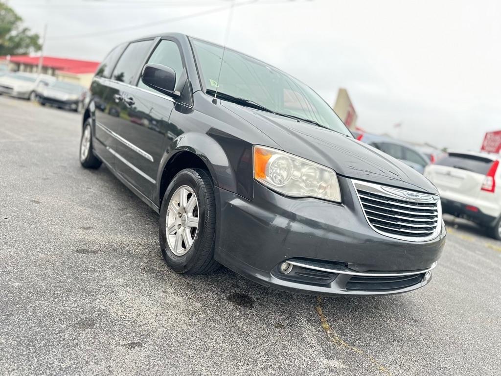 Chrysler Town & Country Touring 2012