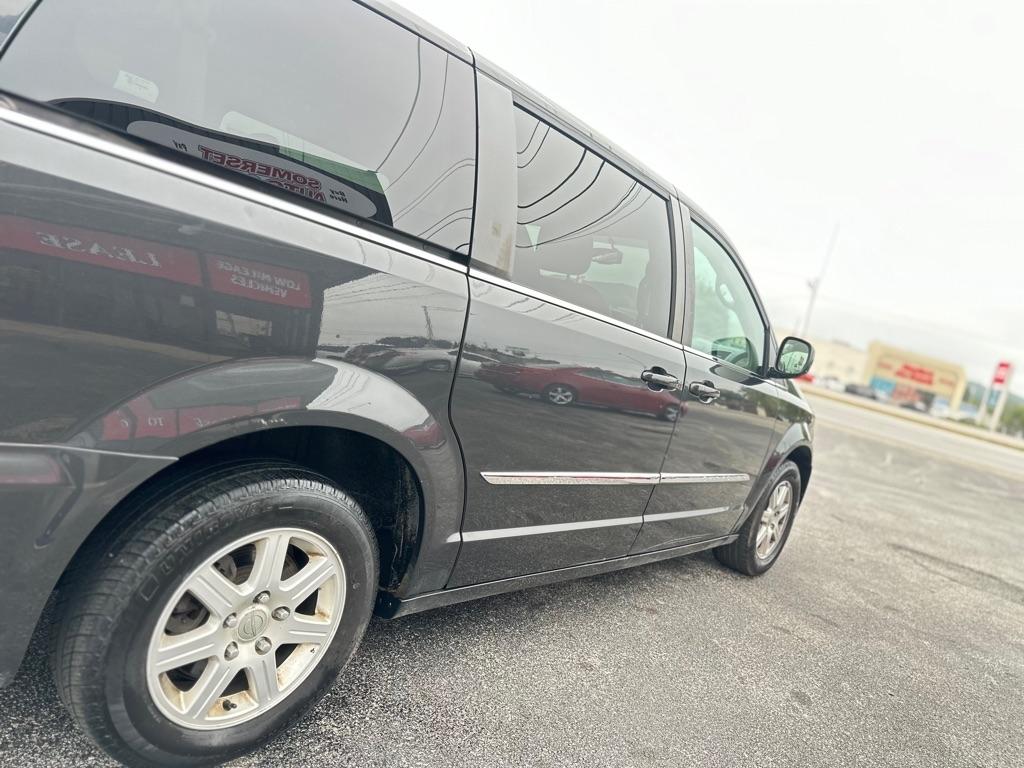 Chrysler Town & Country Touring 2012