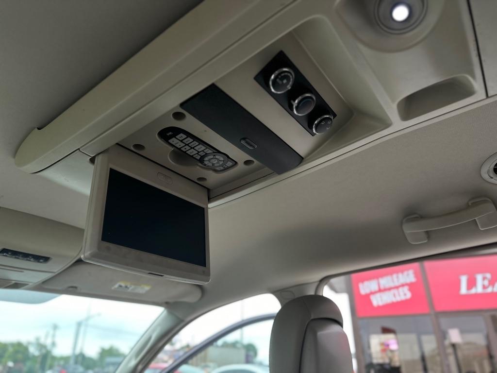 Chrysler Town & Country Touring 2012