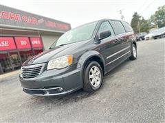 2012 Chrysler Town & Country 
