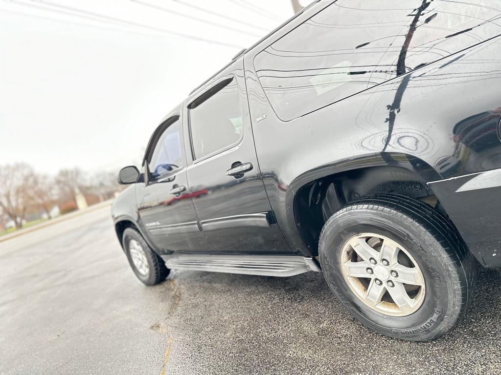 GMC Yukon XL SLT-1 1/2 Ton 4WD 2012
