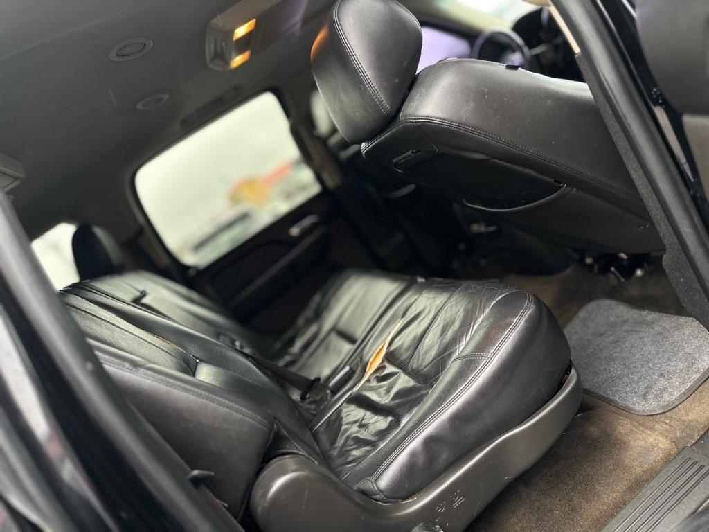 GMC Yukon XL SLT-1 1/2 Ton 4WD 2012