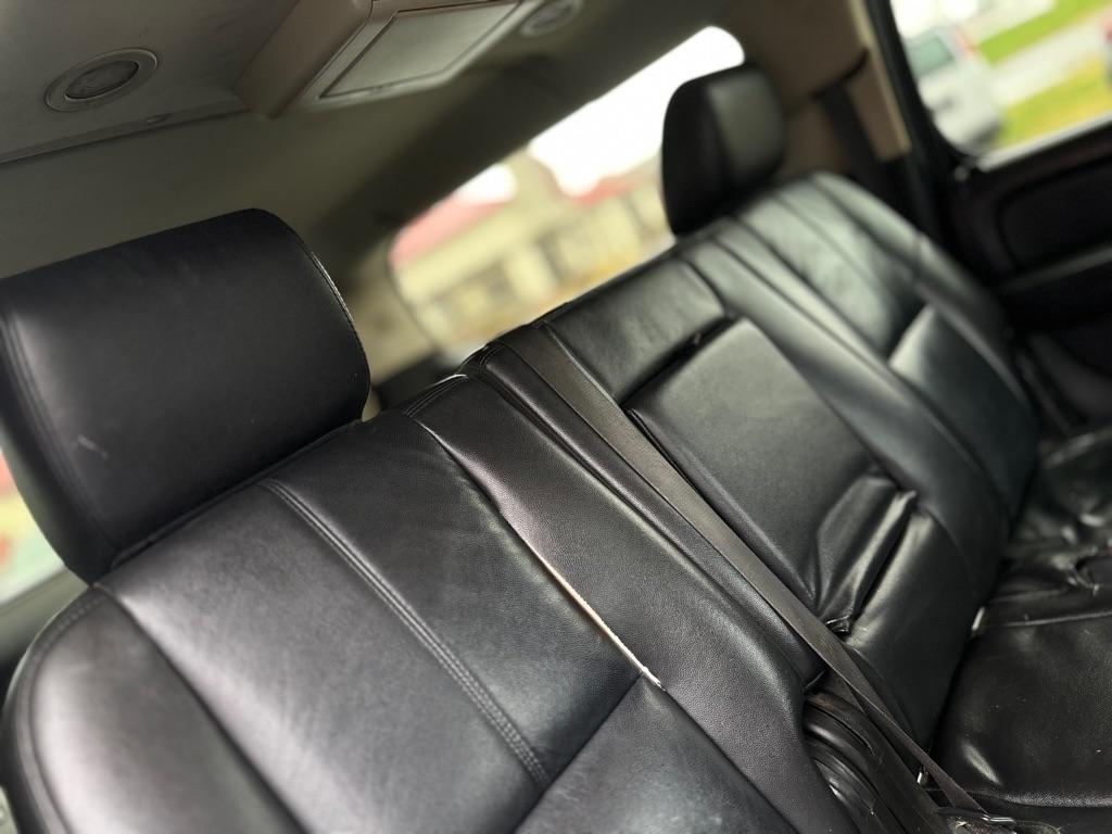 GMC Yukon XL SLT-1 1/2 Ton 4WD 2012