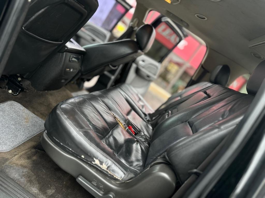 GMC Yukon XL SLT-1 1/2 Ton 4WD 2012