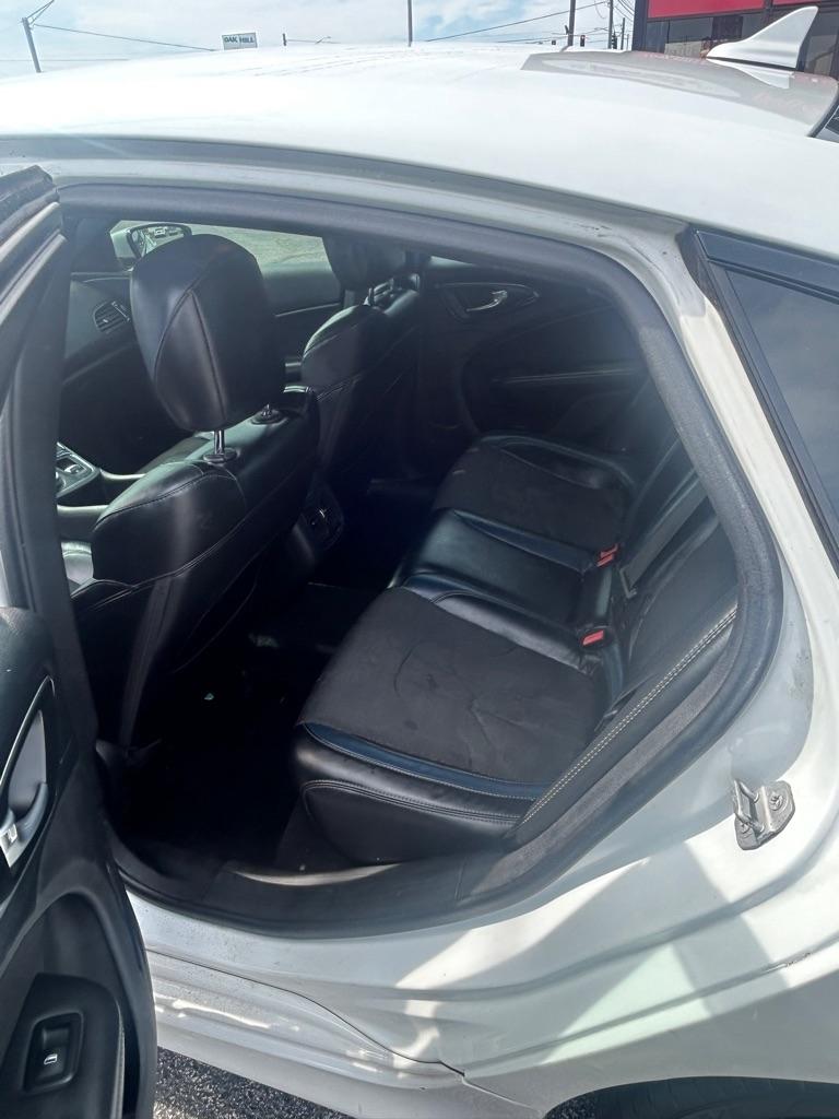 Chrysler 200 S 2015