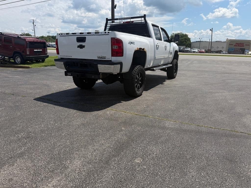 Chevrolet Silverado 2500HD LTZ Crew Cab 4WD 2011