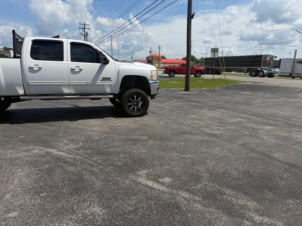 Chevrolet Silverado 2500HD LTZ Crew Cab 4WD 2011