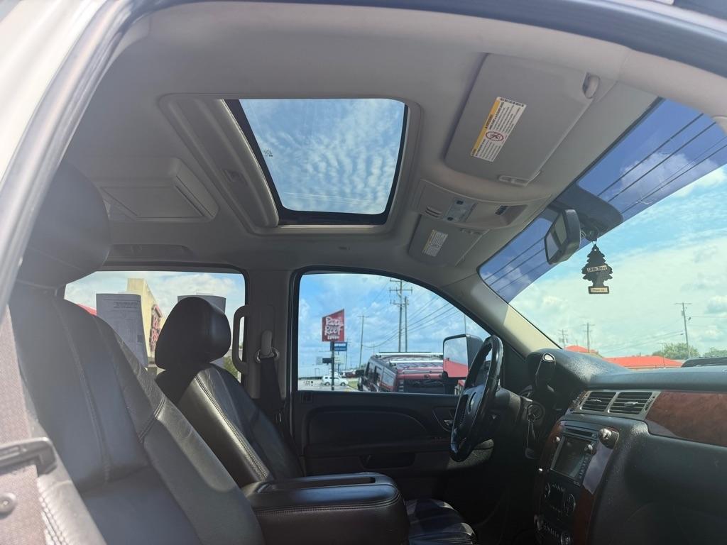 Chevrolet Silverado 2500HD LTZ Crew Cab 4WD 2011