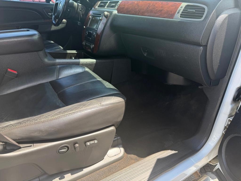 Chevrolet Silverado 2500HD LTZ Crew Cab 4WD 2011