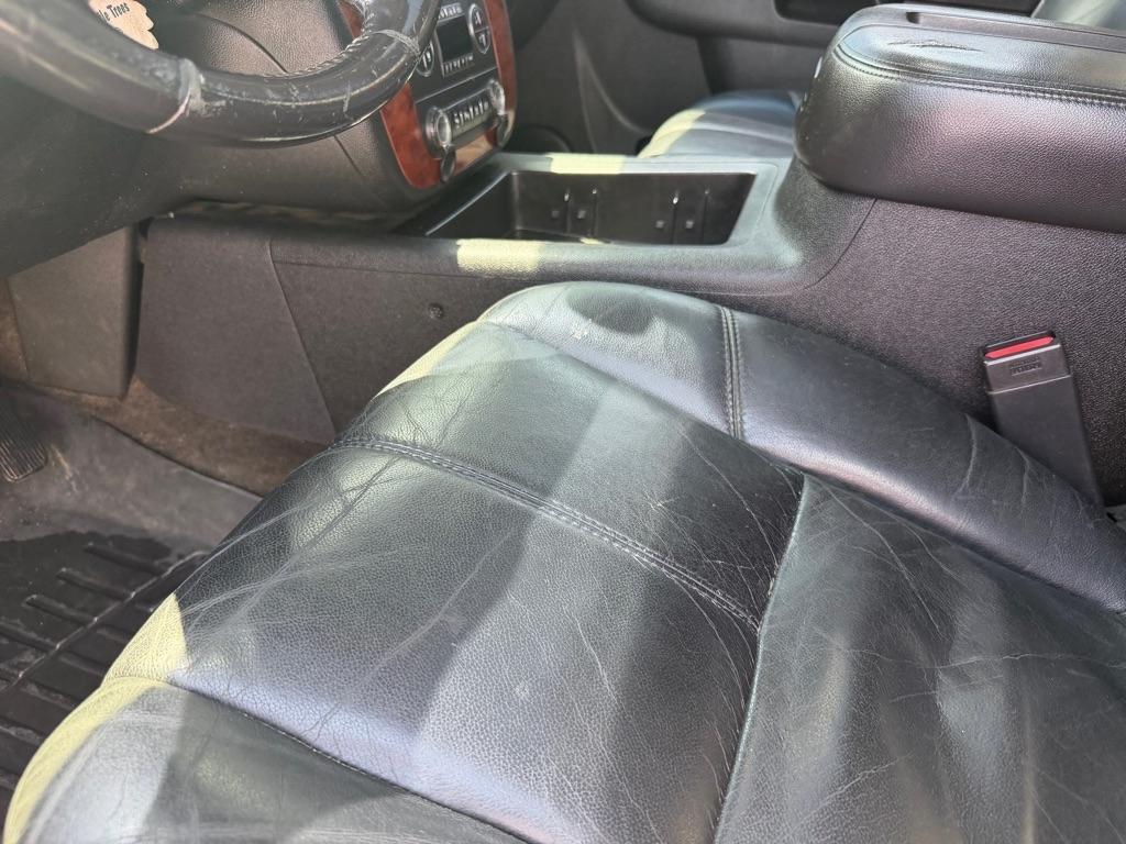 Chevrolet Silverado 2500HD LTZ Crew Cab 4WD 2011