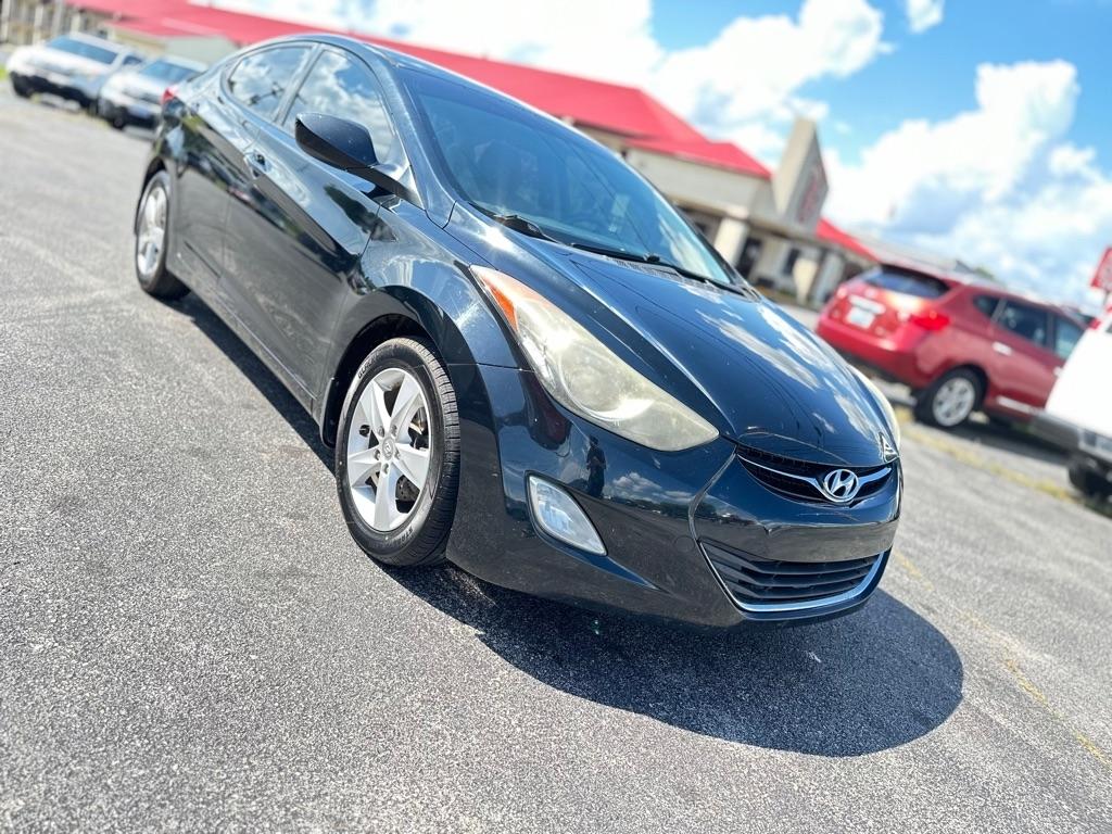 Hyundai Elantra GLS M/T 2013