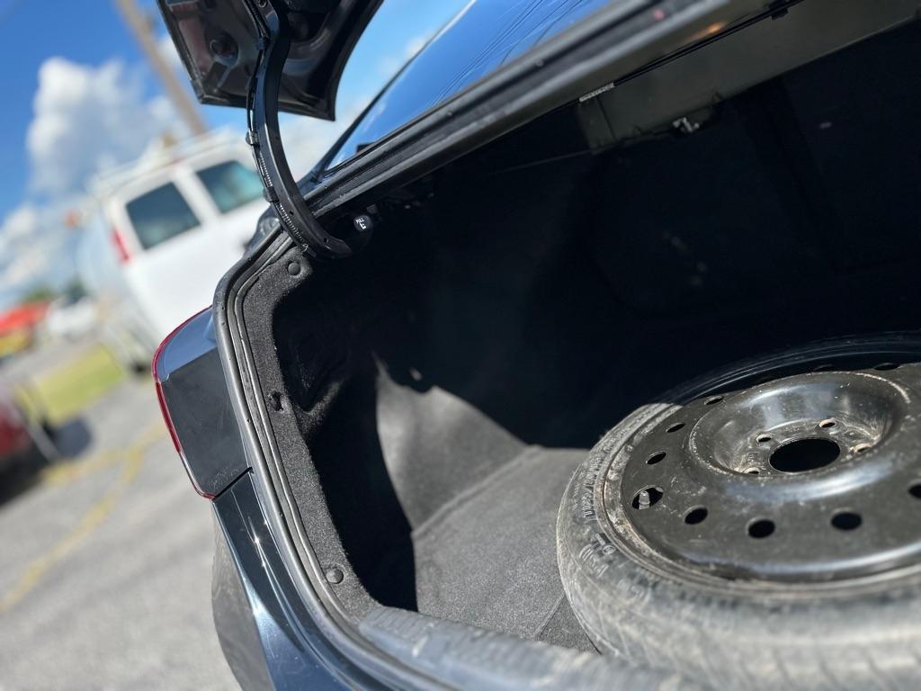Hyundai Elantra GLS M/T 2013