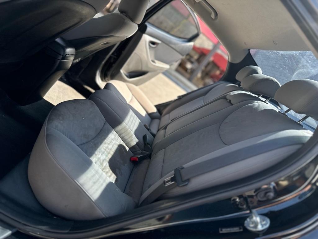 Hyundai Elantra GLS M/T 2013