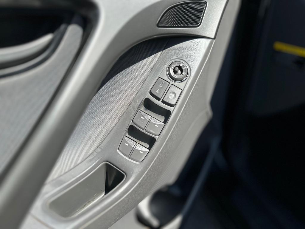Hyundai Elantra GLS M/T 2013