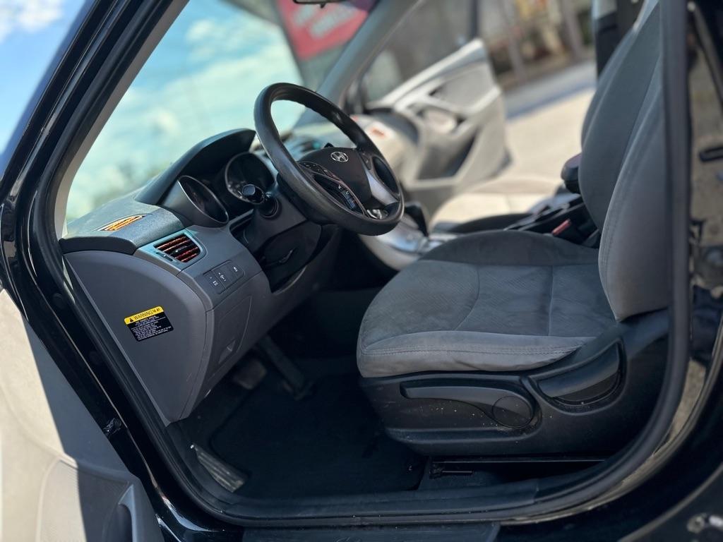 Hyundai Elantra GLS M/T 2013
