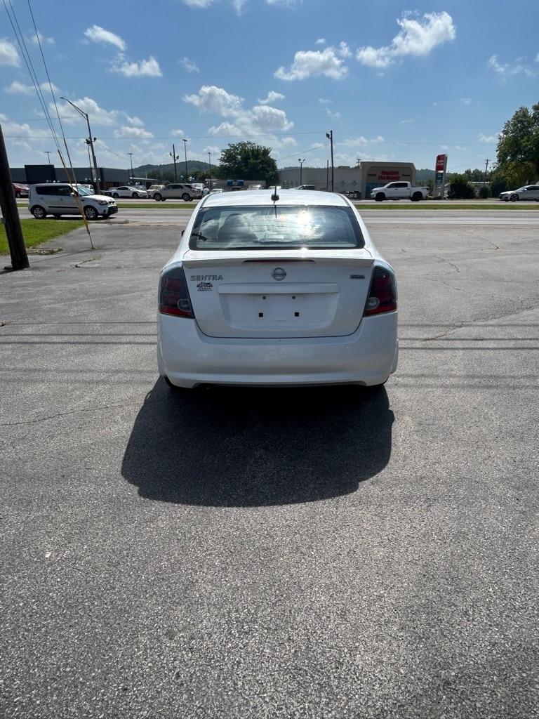 Nissan Sentra  2012