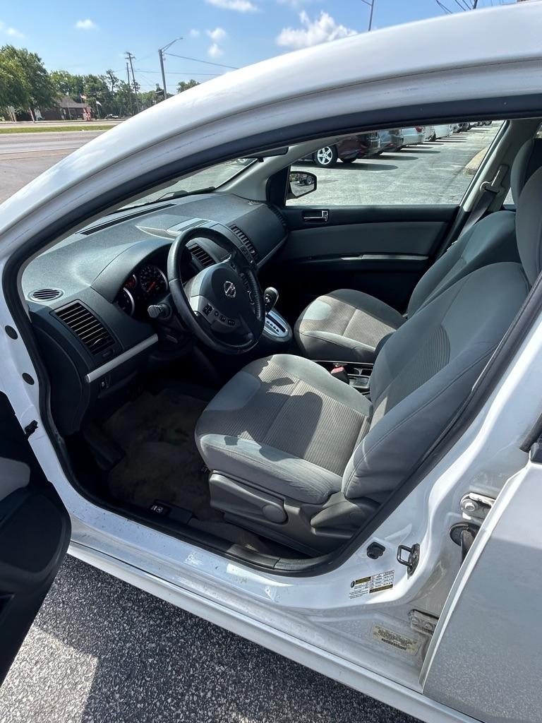 Nissan Sentra  2012