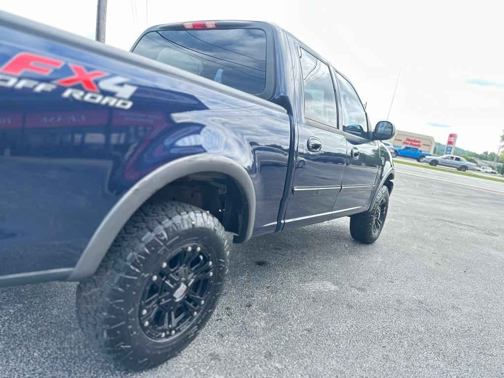 Ford F-150 XLT SuperCrew Short Bed 4WD 2002