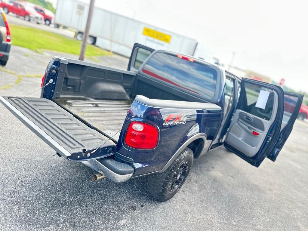 Ford F-150 XLT SuperCrew Short Bed 4WD 2002