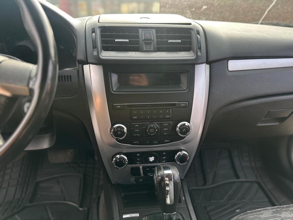 Ford Fusion V6 SE 2011