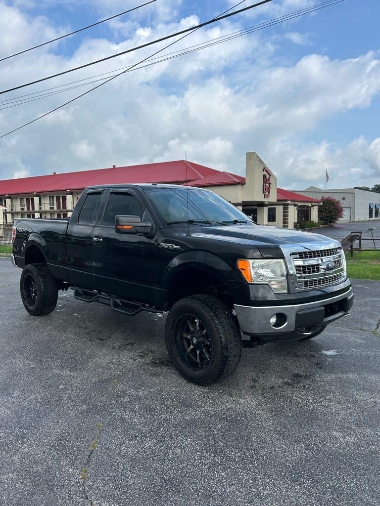 2013 Ford F-150 XL SuperCab 8-ft. Bed 4WD
