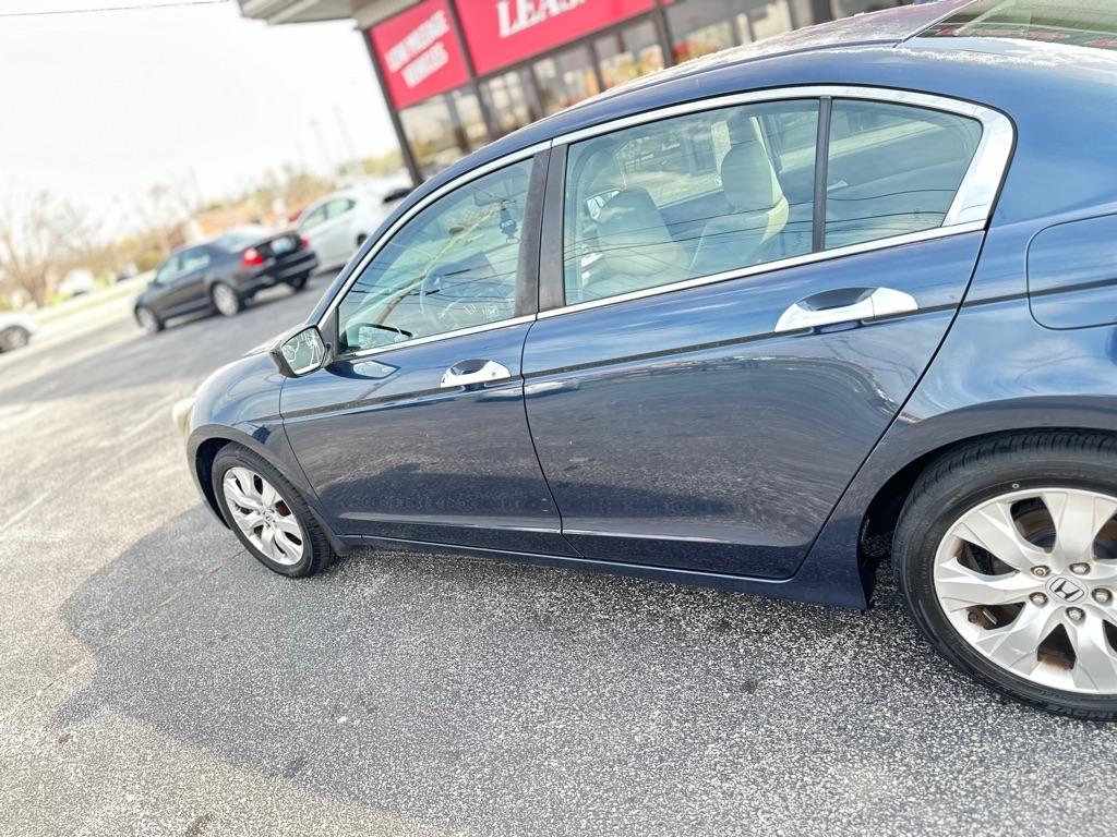 Honda Accord EX-L V-6 Sedan AT 2010