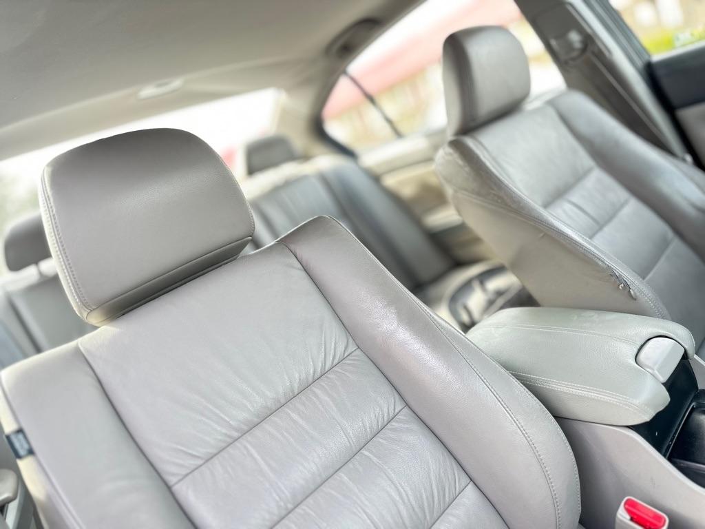 Honda Accord EX-L V-6 Sedan AT 2010