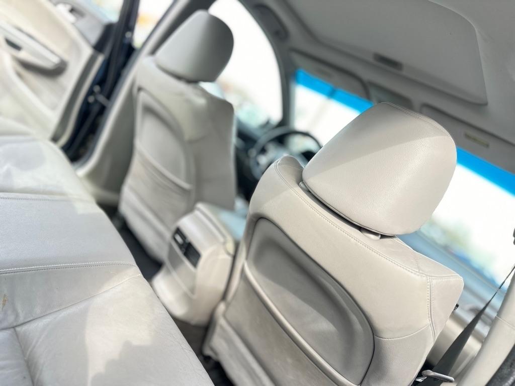 Honda Accord EX-L V-6 Sedan AT 2010
