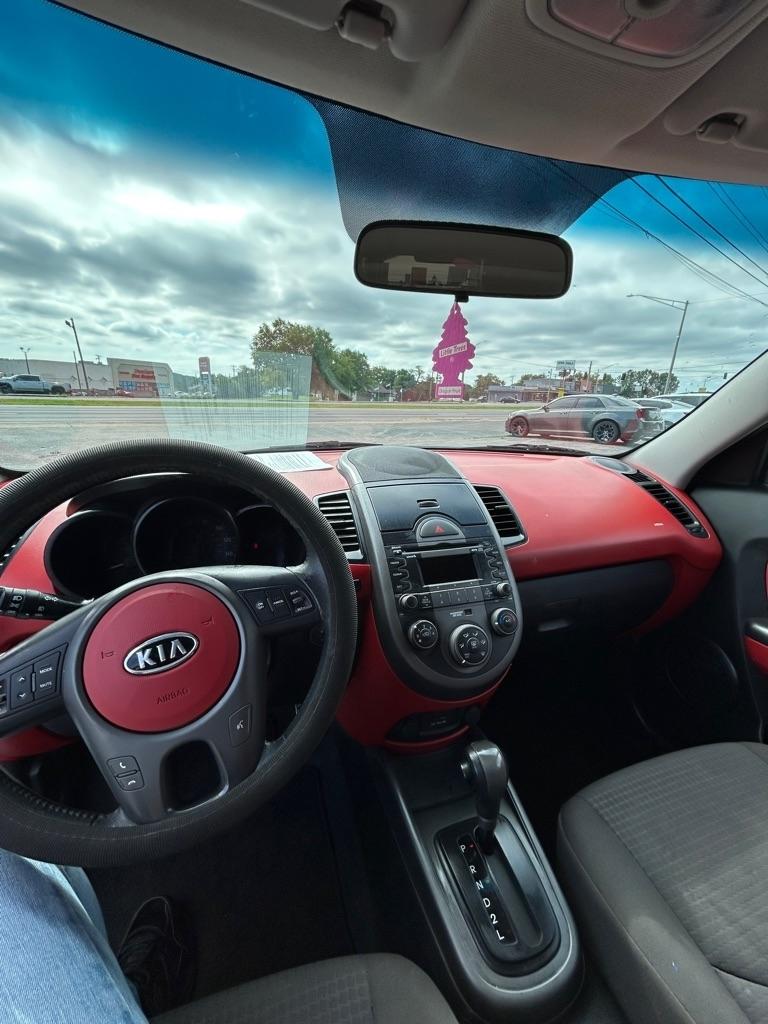 Kia Soul + 2010