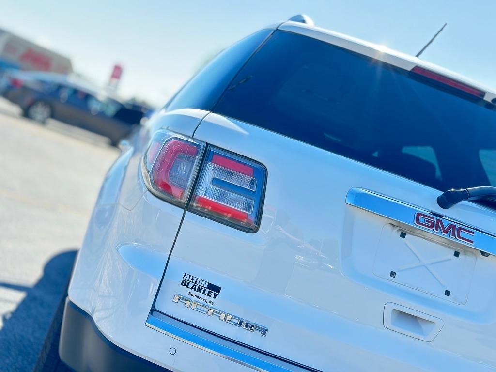 GMC Acadia SLE-1 AWD 2016