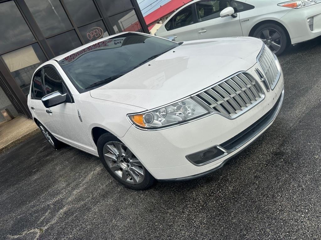 Lincoln MKZ AWD 2011