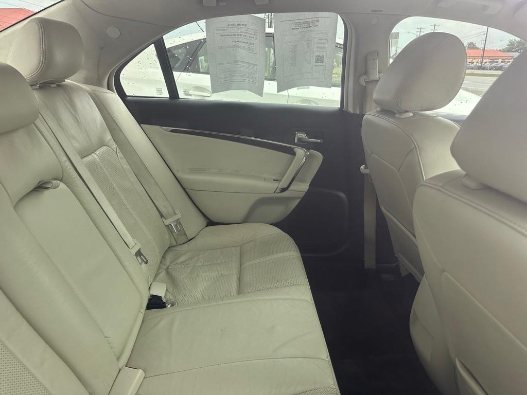 Lincoln MKZ AWD 2011