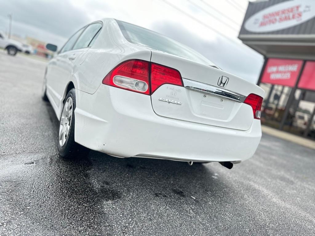 Honda Civic LX Sedan 5-Speed AT 2010