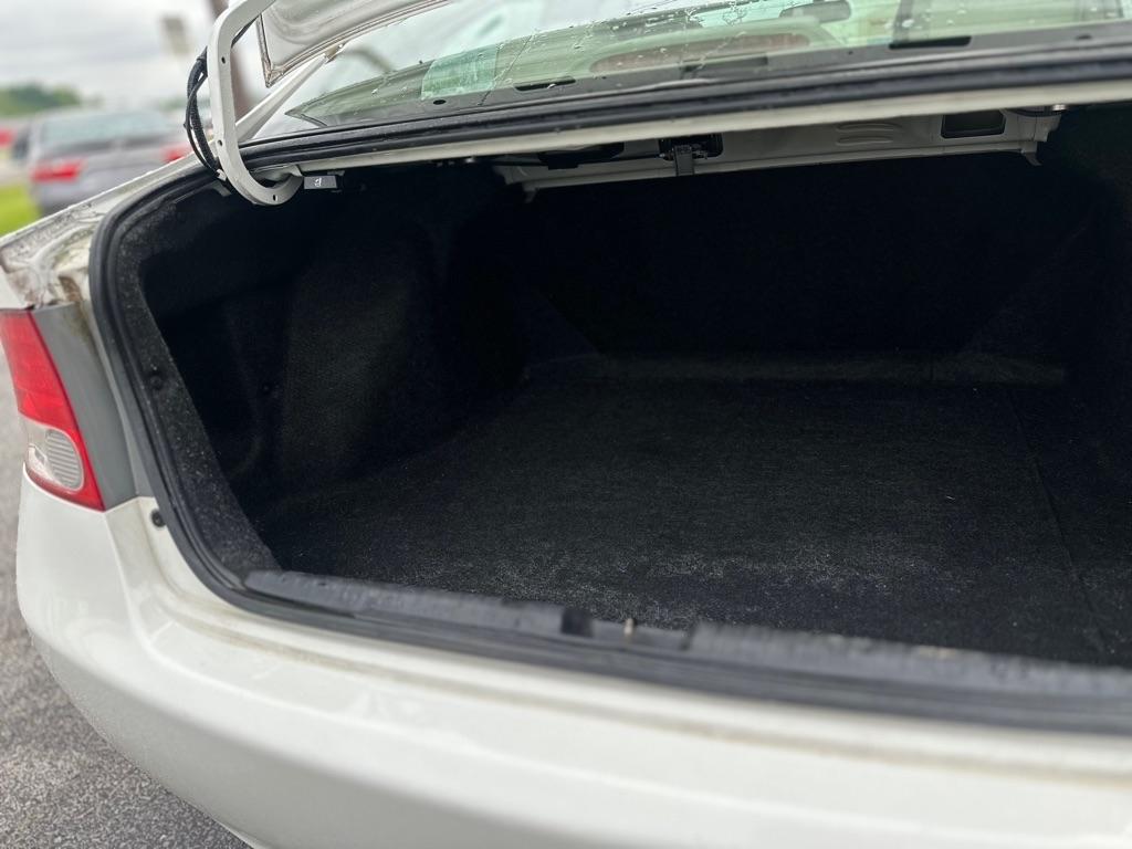 Honda Civic LX Sedan 5-Speed AT 2010