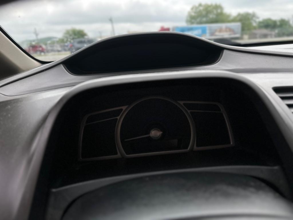 Honda Civic LX Sedan 5-Speed AT 2010