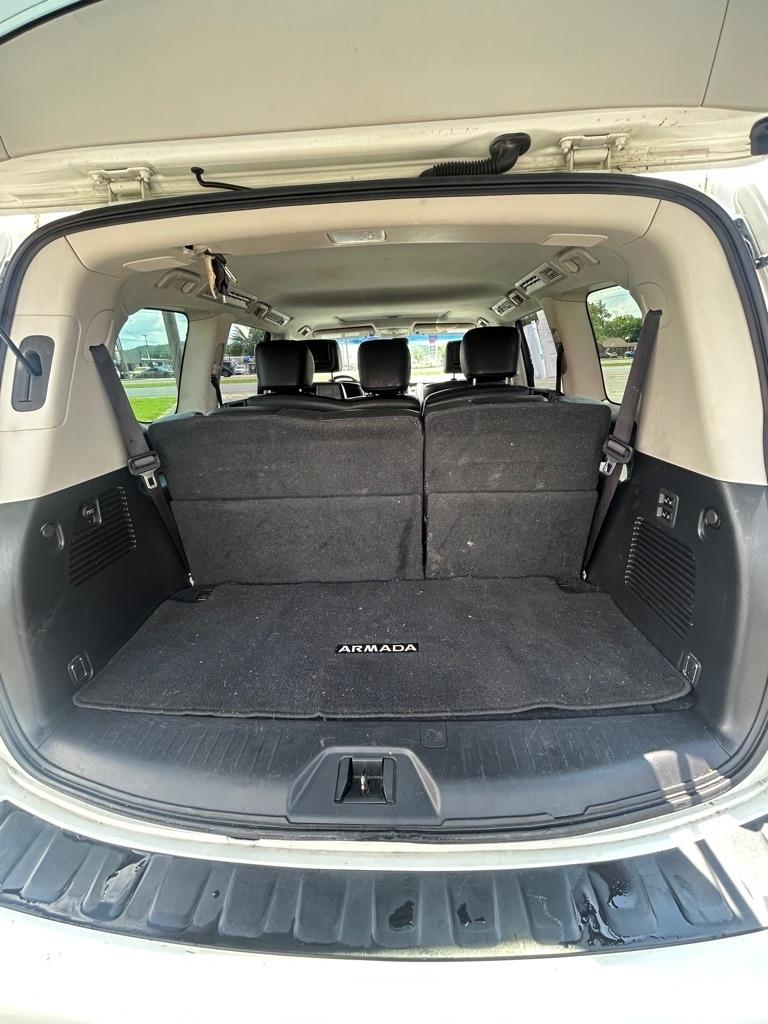 Nissan Armada SV 2WD 2017